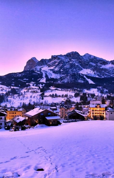 cortina inverno cosa fare neve Sunrise Sunset, Mount Everest, Vision Board, Italy, Natural Landmarks, Travel, Quick Saves