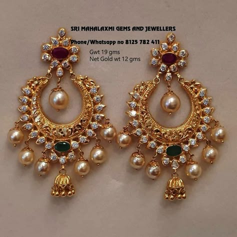 Earrings Chandbali, Chand Bali, Gold Jhumka, Gold Jhumka Earrings, Gold Jewels Design, Gold Earrings Models, Indian Jewelry Earrings, Gold Jewelry Simple Necklace, Gold Necklace Indian Bridal Jewelry