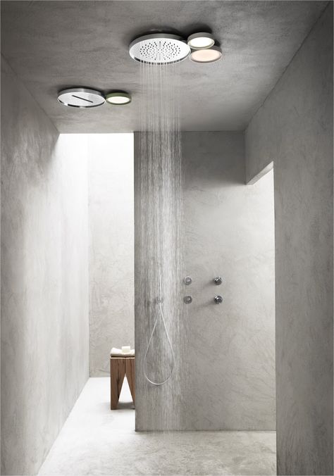 Sauna Keller, Ceiling Mounted Shower Head, Ceiling Shower Head, Bathroom Shower Design, Shower Controls, Tub Time, Fixed Shower Head, Unique Shower, Rustic Bathrooms