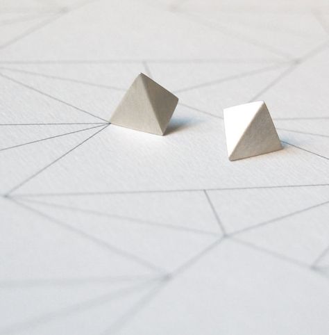 silver geometric stud earrings piramid earring pointy Nro by AgJc, €36.00 Oxidized Silver Earrings, Geometric Studs, Geometric Jewelry, Square Earrings, Contemporary Jewellery, Contemporary Jewelry, Geometric Earrings, Recycled Sterling Silver, Silver Earrings Studs