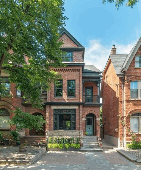 Old Red Brick Home in Toronto Gets an Inspiring Upgrade Toronto Houses, Victorian Renovation, Modern Renovation, Edwardian House, Red Brick House, Brick Exterior House, Modern Architects, Dream House Exterior, Sims House