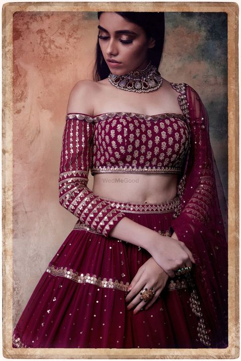 Tiered Lehenga, Lehenga For Girls, Vani Vats, Indian Outfits Lehenga, Lehnga Dress, Lehenga Blouse Designs, Blouse Embroidery, Lehenga Skirt, Pink Lehenga