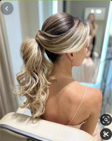 Curly Low Ponytail, Fishtail Braid Step By Step, Ponytail With Volume, Ponytail Hairstyles For Women, Ponytail Bridal Hair, Braided Ideas, How To Fishtail, Low Pony Hairstyles, Bridal Ponytail