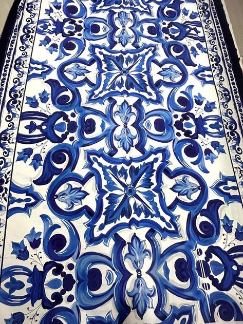 Blue And White Fabric, Greek Key Pattern, Italian Home, Robot Concept Art, Blue Interior, Makeup Pictures, Pattern Fabric, Crepe Fabric, Fabric Width