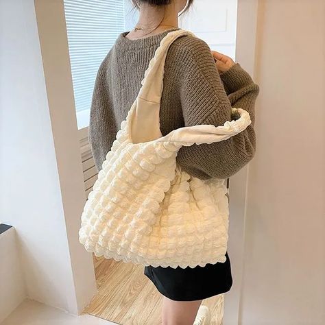 mizandrus - Quilted Tote Bag Cloud Bag, Quilted Tote Bags, Quilted Totes, Large Handbags, Canvas Handbags, Plaid Fashion, Casual Tote, Quilted Bag, Design Minimalista