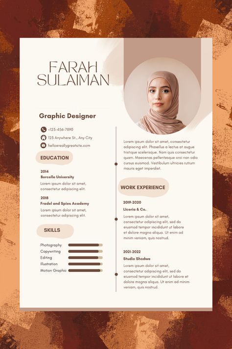 Looking for a professional and eye-catching resume template to help you stand out from the crowd and land your dream job? Look no further than our premium resume templates! Our templates are designed by experienced professionals and are tailored to meet the needs of job seekers in a variety of industries. Each template is fully customizable, so you can easily add your own information and make it your own. Basic Resume Examples, Best Resume Format, Professional Resume Template, Job Interview Tips, Best Resume Template, Resume Skills, Job Seekers, Best Resume, First Job