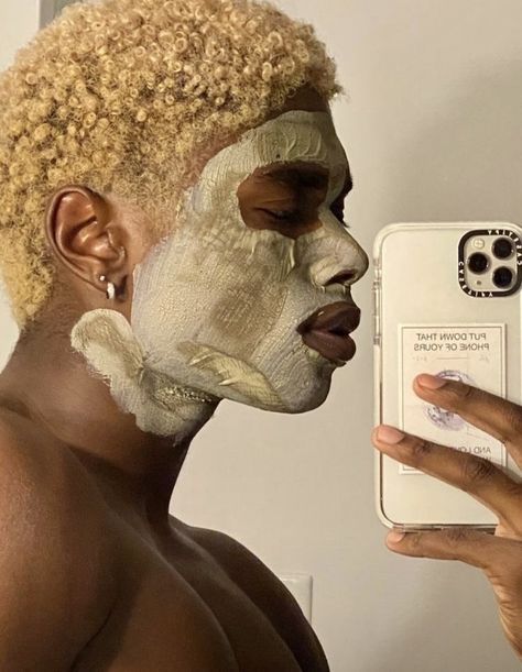 Blonde Hair On Dark Skin, Dark Skin Blonde Hair, Bleached Hair Men, Men Blonde Hair, Dyed Hair Men, Dark Skin Men, Men Hair Color, Dyed Natural Hair, Black Men Hairstyles