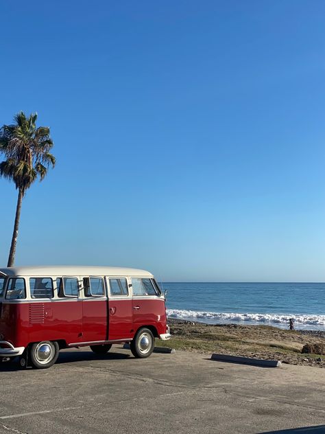 Travel Aesthetic Van, Beach Cars Aesthetic, Volkswagon Van Aesthetic, Volkswagen Camper Van Aesthetic, Van Beach Aesthetic, Paradise On Earth, Pretty Cars, Summer Feeling, Summer Dream