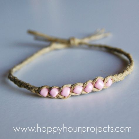 Diy Bracelets With String, Beaded Projects, Pony Bead Bracelets, Jewellery Diy, Diy Bracelets Tutorials, Friendship Bracelets With Beads, Crafting Jewelry, Hemp Jewelry, Hemp Bracelets