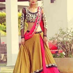 Call/whatsapp : +91-9081939282 Haircut Korean Girl, Double Layered Lehenga, Layer Lehenga, Haircut Korean, Crochet Skirt Outfit, Layered Lehenga, Saree Bollywood, Lehenga Online, Choli Designs