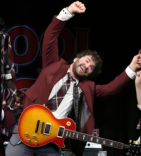 Alex Brightman School Of Rock, Dewey Finn, School Of Rock Musical, Alex Brightman, School Of Rock, I Still Love Him, Theatre Nerds, Silly Cats Pictures, Voice Acting