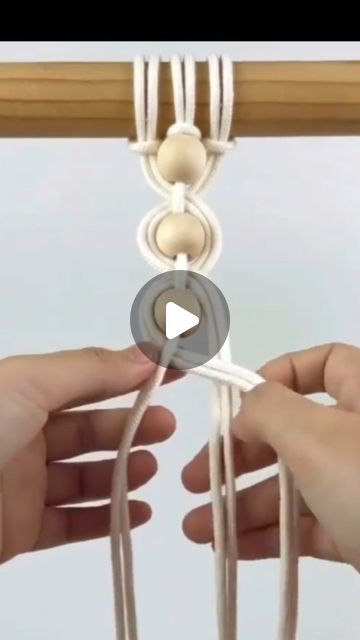 Macrame With Wooden Beads, Macrame With Beads Tutorial, Knot Tutorial, Macrame Thread, Macrame Plant Hanger Tutorial, Macrame Tutorials, Knots Tutorial, Plant Hangers, Macrame Knots