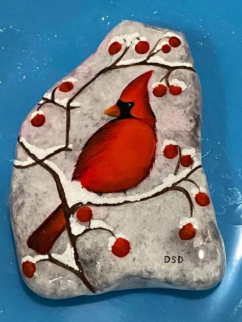 Christmas Pebble Art, Rock Animals, Christmas Rocks, Garden Rock Art, Rock Painting Tutorial, Painted Rock Animals, Diy Rock Art, Stone Art Painting, Painted Rocks Kids