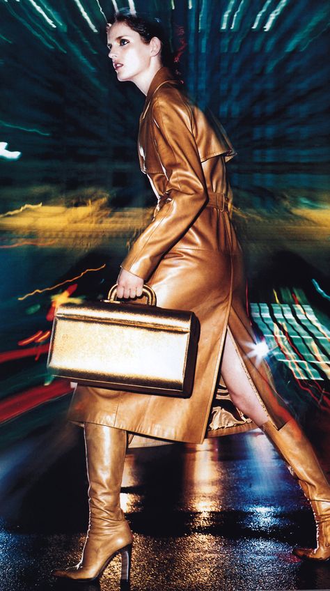 Raymond Meier for American Vogue, September 1999. Coat by Celine by Michael Kors. Camilla Nickerson, Raymond Meier, Stella Tennant, Fashion Promotion, 80s And 90s Fashion, Michael Kors Fashion, Vogue Us, 1990s Fashion, Contemporary Photographers