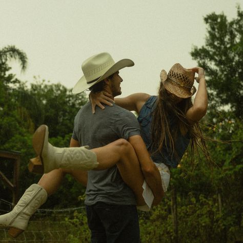 my tomorrows are all yours🤎 more from the magical rainy moments captured by the one and only @karalaynebeckerphotography 📸 Country Love Aesthetic, Country Couple Aesthetic, Cowgirl Couple, Cinematography Documentary, Cottage Cowgirl, Ranching Life, Lyla Sage, Country Couple Pictures, Country Relationships