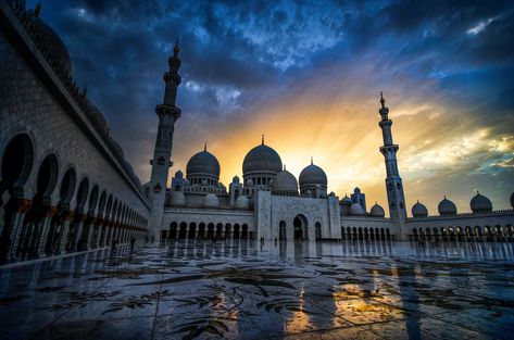 Wallpaper of Masjid (52+ pictures) Wallpaper Islami, Sheikh Zayed Grand Mosque, Islamic Wallpaper Hd, Beautiful Mosques, Photo Stock Images, Wallpaper Dekstop, Beauty Wallpaper, Grand Mosque, Background Images Hd