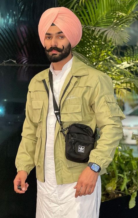 Sardar Dp Pic, Sardar Boys Dp, Tarsem Jassar Pics, Tarsem Jassar, Sardar Fashion, Men Selfie, Selfie Pose, Instagram Dp, Couple Pics For Dp