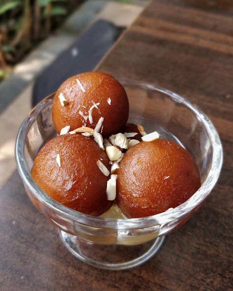 Sukhad Pathak on Instagram: “When someone asks me about my 'favourite desert', pat comes the reply, Gulab jamun ♥️😋. This dessert is one the most loved dessert by all…” Indian Desert, The Book Of Life, Gulab Jamun, Indian Sweets, Beautiful Memories, Magical Moments, More Love, Sweets Desserts, Cafe Food