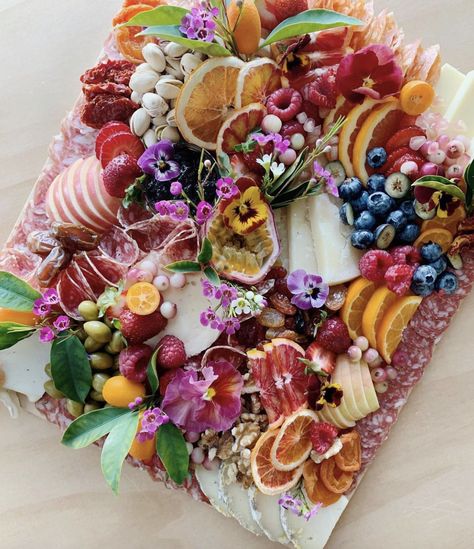 Southern Home Magazine, Charcuterie Board Meats, Charcuterie Ideas, Party Food Buffet, Summer Board, Charcuterie Platter, Charcuterie Inspiration, Charcuterie Board Ideas, Snack Board