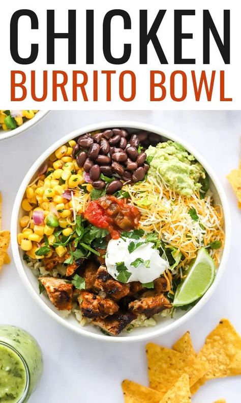 These chicken burrito bowls combine tender marinated chicken, cilantro cauliflower rice, corn salsa, black beans and romaine lettuce all topped with a delicious tomatillo avocado dressing. Perfect for meal prep. Cilantro Cauliflower Rice, Chicken Cilantro, Chicken Burrito Bowls, Lime Rice Recipes, Low Carb Low Fat Recipes, Chicken Burrito, Chicken Burrito Bowl, Avocado Dressing, Burrito Bowls