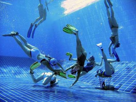 underwater rugby #uwr Underwater Hockey, Underwater Rugby, Rugby Ball, Water Polo, Rugby, Hockey, Collage, Water, Pins