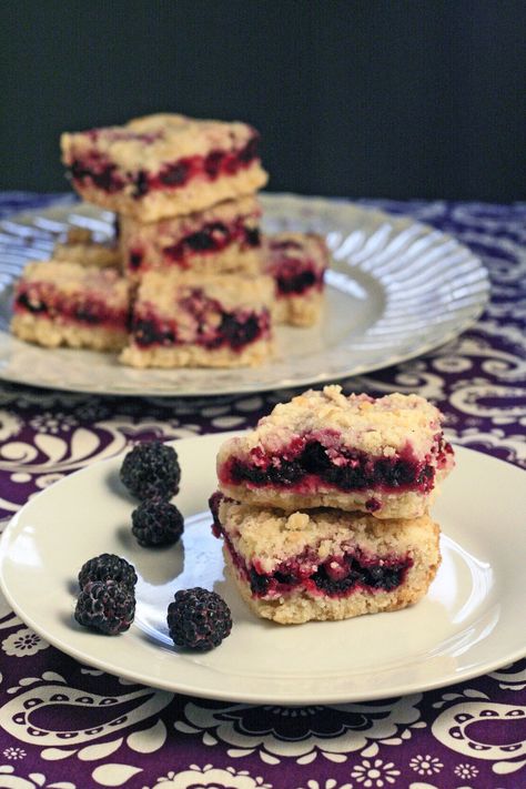 Blackberry Raspberry Recipes, Black Raspberry Recipes, Raspberry Recipes Dessert, Bliss Bars, Bliss Bar, Raspberry Bars, Raspberry Desserts, Blackberry Recipes, Sour Cream Coffee Cake