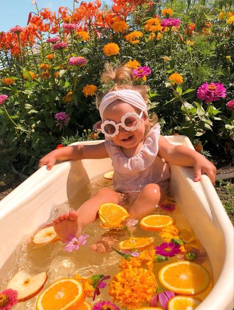 Baby Summer Photo Shoot Ideas, 8 Month Old Photoshoot Ideas, Baby Bathtub Photoshoot, Summertime Photoshoot Ideas, Watermelon Photo Shoot Baby, Baby Fruit Bath Photoshoot, 11 Month Old Baby Photoshoot Ideas, June Baby Photoshoot, Monthly Photoshoot Ideas For Baby