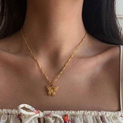 Pendent Designs, Gold Butterfly Earrings, Diamond Cross Necklace Gold, Diamond Choker Necklace, Diamond Cross Pendants, Accessories Diy Jewelry, Fashion Jewelry Earrings, Jewelry Outfit, Gold Butterfly