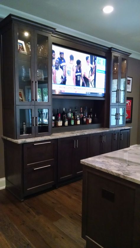 Home Bar With Tv Ideas, Tv Area In Basement, Home Bar Layout Plan, Bar And Tv Wall, Bar Media Room, Bar Area With Tv, Built In Tv Wall Unit With Bar, Bar With Tv In Middle, Basement Bar Ideas With Tv