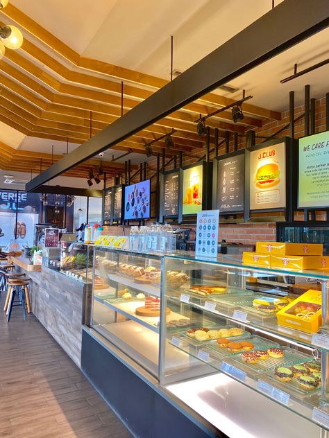 Grocery Store Design, Supermarket Design, Restaurant Ideas, Metal Furniture Design, Tv Units, Sweet Shop, Bakery Shop, Office Shop, Restaurant Interior Design