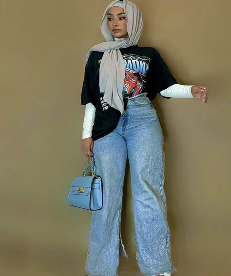 Hijab Style With Jeans, Casual Hijab Outfit Jeans, Hijabi Outfits Casual Jeans, Hijabi Outfits Casual Summer, Modest Streetwear Fashion, Hijab Outfit Jeans, Hijab Style Summer, Summer Hijab Outfits, Hijabi Summer Outfits