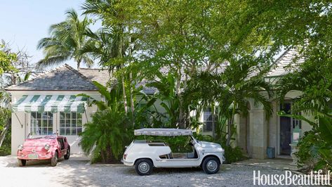 Transportation Bifold French Doors, Bahamas House, Amanda Lindroth, Three Story House, Outdoor Dining Room, Friday Favorites, Island House, Beautiful Interior Design, Primitive Decorating Country