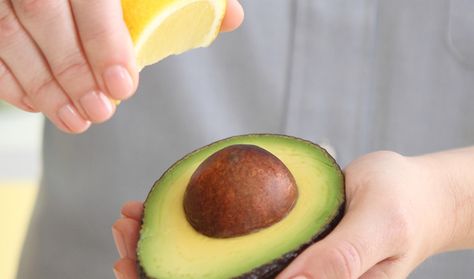 Avocado How To - How to Buy Avocados and More - Love One Today® How To Store Avocado, Red Spice, How To Cut Avocado, Toasted Oats, Fresh Guacamole, Freeze Greens, Fresh Avocado, Roasted Nuts, Stuffed Avocado Healthy