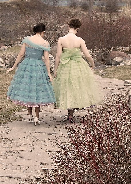 1950s Prom, 1950s Prom Dress, 50s Prom, Look Retro, Vintage Prom, Vintage 1950s Dresses, 1950s Style, Prom Dresses Vintage, Vintage Gowns