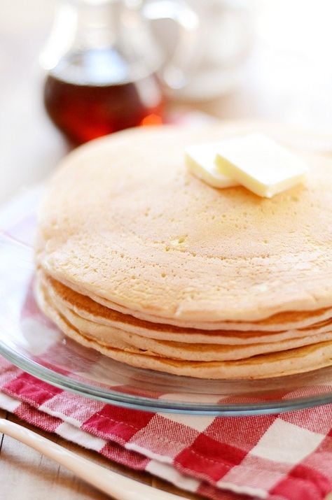 Diner Pancake Recipe, Hotel Chocolate, Happy Breakfast, Morning Pancakes, Diner Food, Pancake Party, Pancake Recipes, Easy Cinnamon, Waffle Recipes