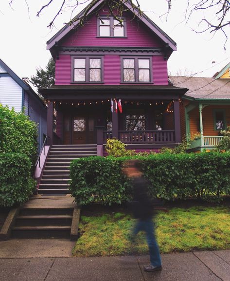 Purple Bungalow, Purple Houses, Purple House, Pretty Houses, House Color, Purple Home, State Street, Space Place, Victorian Houses