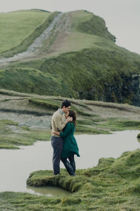 Beautifully moody couples photoshoot at Ireland's Cliffs of Moher by Julian N Photography