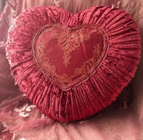 Heart Bed, Heart Cushion, Couch Cushion, Toss Pillow, Velvet Heart, Centre Piece, Dream Room Inspiration, Sofa Pillow, Room Inspiration Bedroom