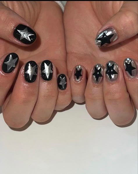 Silver Nail Designs, Mens Nails, Y2k Star, Nails Y2k, Punk Nails, Hard Nails, Silver Nail, Grunge Nails, Pretty Gel Nails