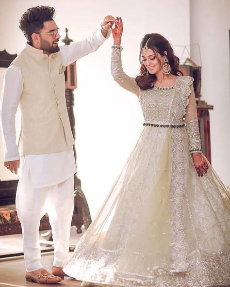 Valima look of Iqra Aziz Yasir Hussain, Engagement Dress For Bride, Nikah Dress, Walima Dress, Couple Wedding Dress, Iqra Aziz, Latest Bridal Dresses, Bridal Dresses Pakistan, Pakistani Wedding Outfits