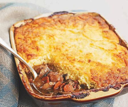 Cottage Pie Recipe, Hp Sauce, Savory Pies, Gratin Dish, Cottage Pie, Meat Pie, Savory Pie, Creamy Mashed Potatoes, British Food