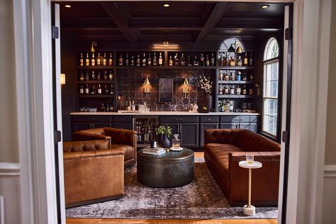 Bar Lounge Living Room Ideas, Bar Sitting Room Ideas In House, Black Bar Room Ideas, Parlor Bar Room Ideas, Whiskey Library Room, Bourbon Sitting Room, Bourbon Room Office, Moody Bourbon Room, Bourbon Lounge Room