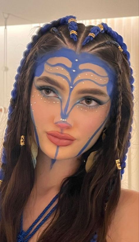 @/ livia_cabaleiro Avatar Costume, Avatar Halloween, Pretty Halloween Costumes, Halloween Party Outfits, Glam Makeup, Girl Costumes, Party Outfit, Hair Inspiration, Halloween Party