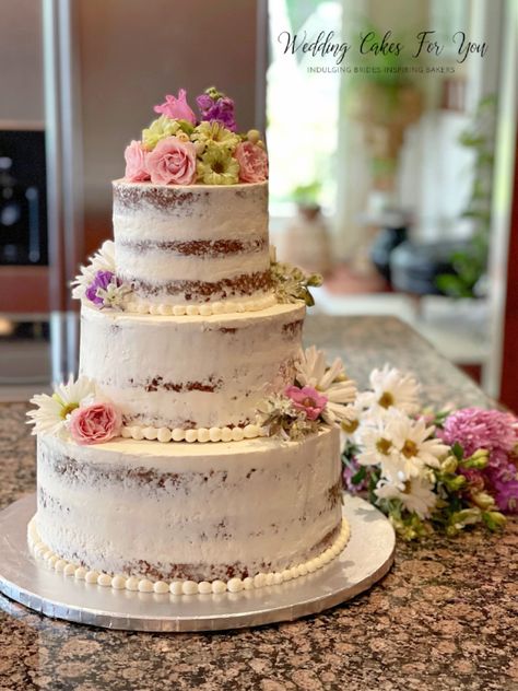 Carrot Cake Wedding Cake Wedding Carrot Cake Ideas, Carrot Cake Wedding Cakes, Wedding Carrot Cake, Wedding Cake Filling Recipes, Carrot Cake Wedding, Carrot Wedding Cake, Cake Frosting Recipes, Wedding Cake Icing Recipe, Meringue Wedding