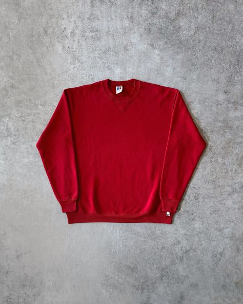 Vintage 1990s Red Russell Athletic Blank Crewneck. Made in USA.🪴 📢STORY TIME📢 Ranked 5th among apparel companies by Fortune Magazine from 1986 to 1996, Russell Athletic’s impact on the industry is undeniable. The brand became synonymous with 90s fashion, offering logos, colors, and fits that have made a nostalgic comeback today. For many, the brand evokes memories of their favorite, durable sweatshirts that embodied comfort and style. Throughout the 90s, Russell Athletic’s innovations, such... Fortune Magazine, Blank Crewneck, Russell Athletic, The 90s, Story Time, Clothing Company, 90s Fashion, Made In Usa, Magazine