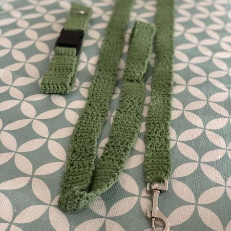 Crochet Dog Leash, Crochet Dog Collar, Dog Leash And Collar, Crochet Pet, Leash And Collar, Mom Ideas, Downtown Outfits, Crochet Dog, Crochet For Kids