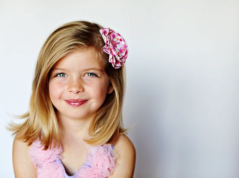 Haircut for Audrey Toddler Haircuts, Girls Hair Bow, Fresh Haircut, Bella Hair, Back To School Fashion, Modern Ideas, Girl Haircut, Toddler Hair Clips, Kids Hair Cuts