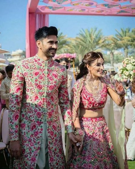 Color Coordinated Outfits For Couples, Couple Dress Matching Indian, Colour Coordinated Outfits, Couple Dress Matching, Haldi Outfit For Bride, Wedding Matching Outfits, Haldi Ceremony Outfit, Best Indian Wedding Dresses, Coordinated Outfits