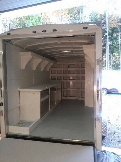 Utility Trailer Ideas, Trailer Workshop, Trailer Shelving, Mobile Fashion Truck, Truck Organization, Trailer Organization, Work Trailer, Cargo Trailer Conversion, Mobile Workshop