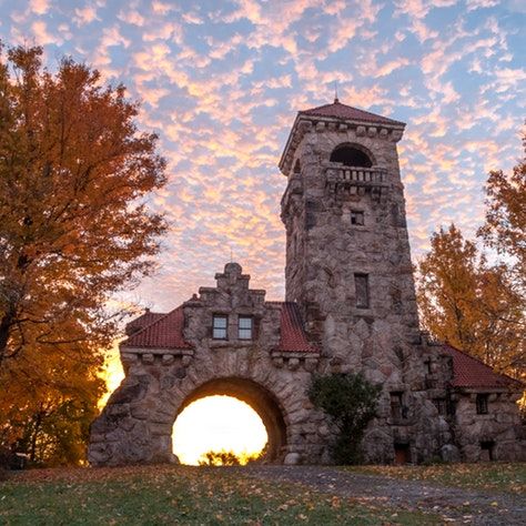 Mohonk Preserve, Small Castles, Medieval Tower, Castle Home, Castle Tower, Gate House, Castle House, Fantasy Setting, Fantasy Places